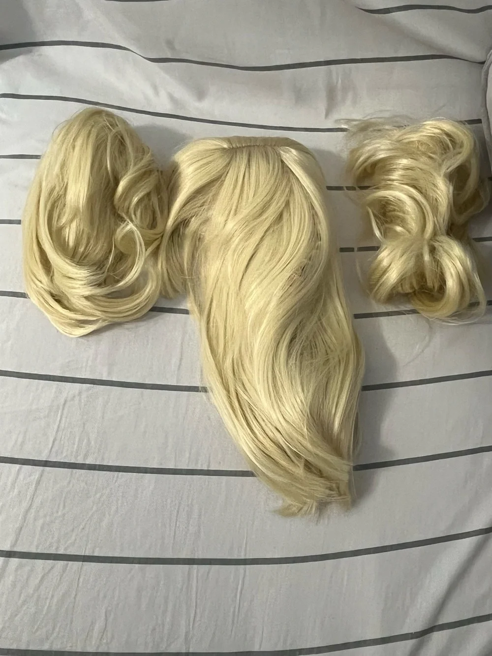 Light Blonde Clip-In Hair Extensions Set - Natural Shine